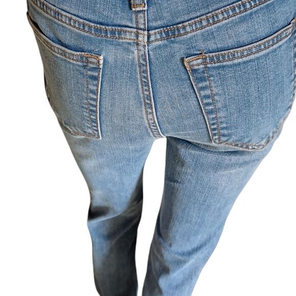 584247..... St John's Bay Straight leg Jeans Size 4P, W26" 27"Inseam 9" Rise - Picture 5 of 6